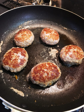 離乳食後期♡野菜たっぷりポークハンバーグ