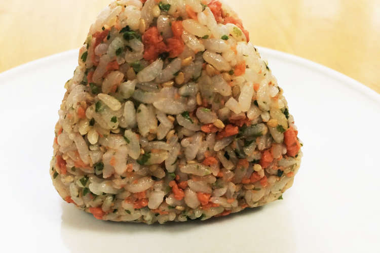 簡単 シャケと青のりのおにぎり レシピ 作り方 By ｉmａ３ クックパッド 簡単おいしいみんなのレシピが352万品