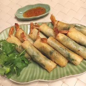 タイ料理エビ揚げ春巻き ポピアトートクン