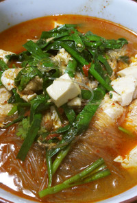 ダイエット用鶏胸肉と豆腐の火鍋風チゲ鍋