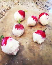 バターディップド ラディッシュの写真