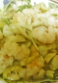 水菜＋アボカド＋海老のサラダ