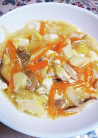 卵と豆腐でふわとろコンソメスープ