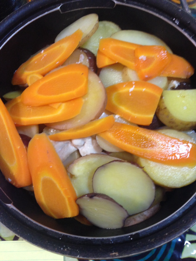 超簡単、皮ごと無農薬野菜の塩麹蒸しの画像