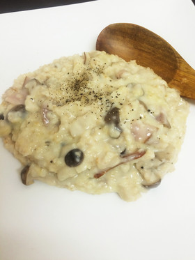オートミールで簡単♪きのこチーズリゾット