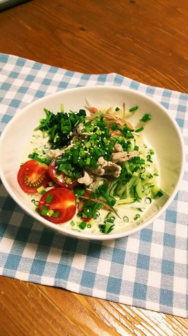 冷しゃぶ☆豆乳うどん☆☆☆☆