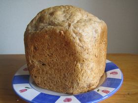 ライ麦くるみパン（HBで白神こだま酵母）の画像