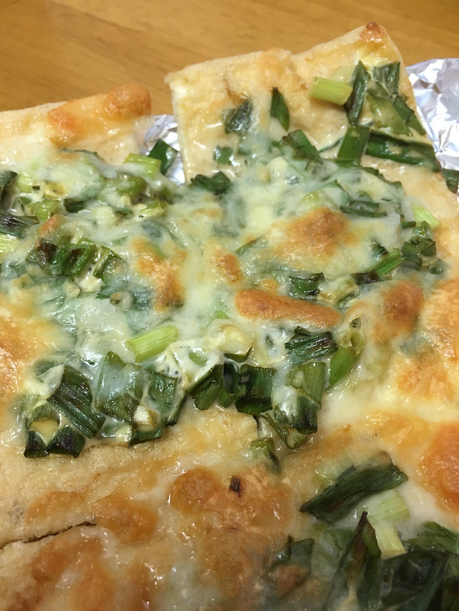 ねぎマヨポン酢のとろ〜りチーズピザ♡の画像