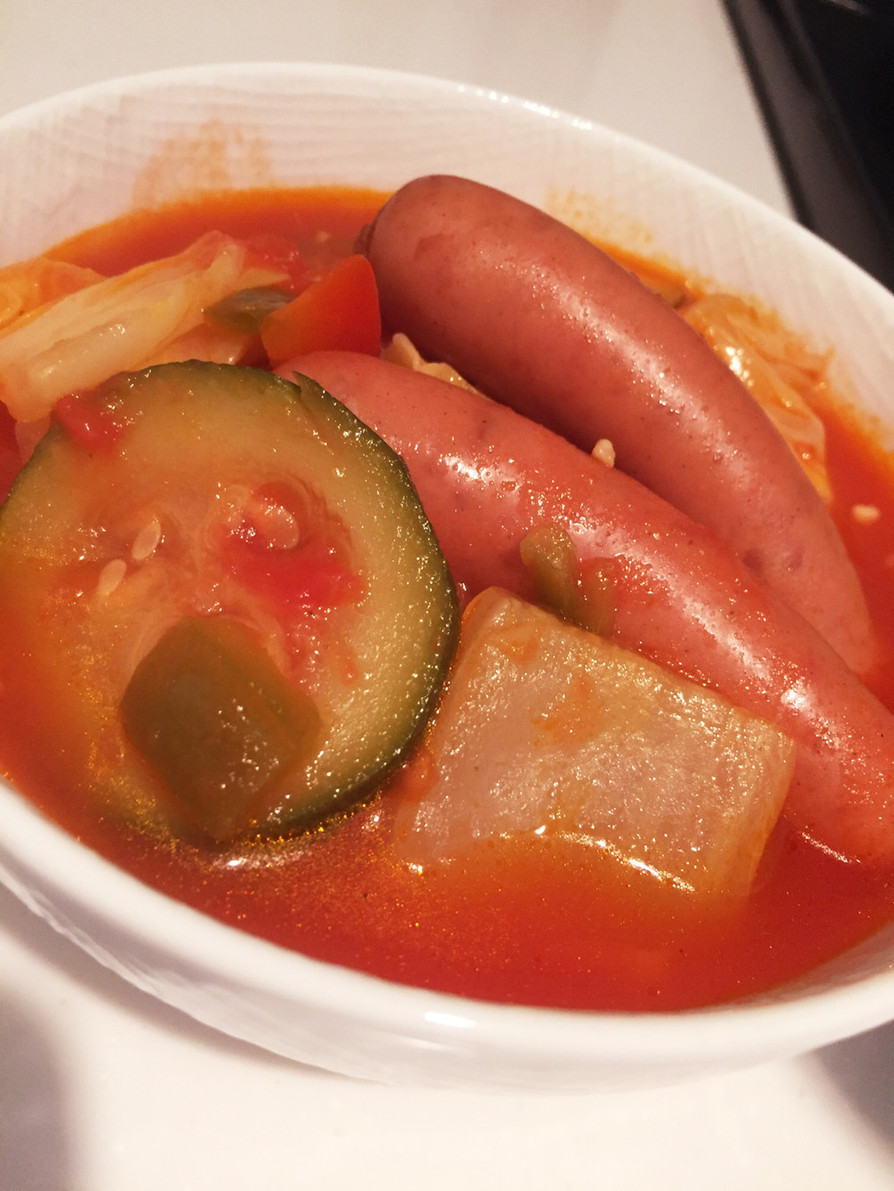 余った野菜で簡単トマトスープ！の画像