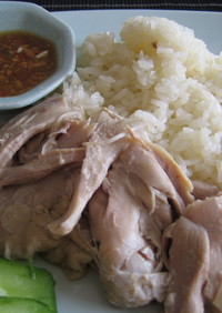 蒸し鶏のせご飯（カオマンガイ）