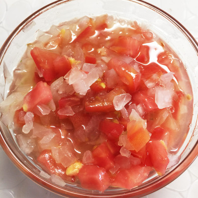簡単・冷製トマトのマリネ風サラダの写真
