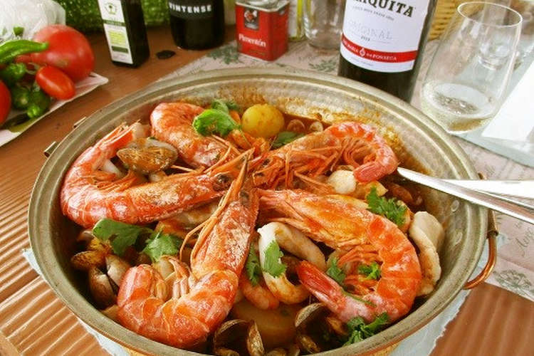 ポルトガル流トマト魚介鍋 カタプラーナ レシピ 作り方 By Toddchiku クックパッド 簡単おいしいみんなのレシピが360万品