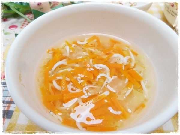 離乳食後期・しらすと白菜のスープの画像