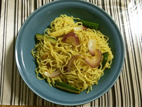 南インド風塩焼きそば