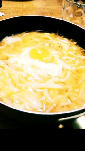 【簡単】激旨味噌チゲうどん
