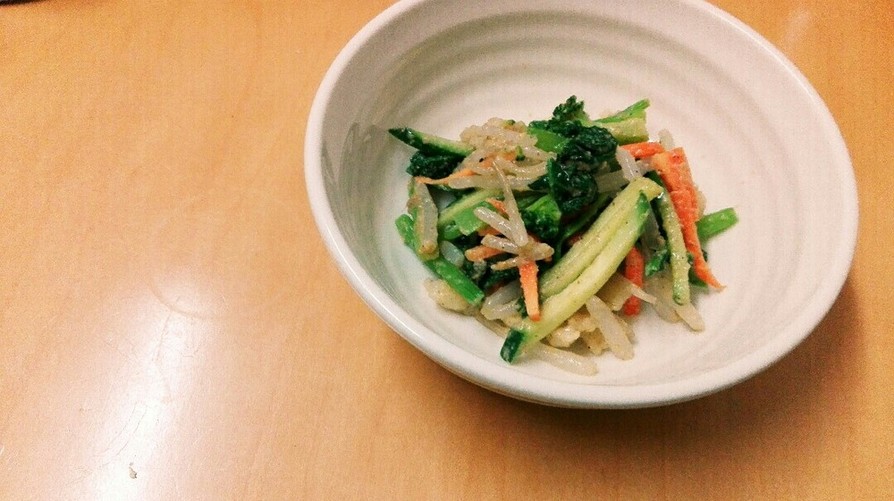 野菜とひっつみのごま和えの画像