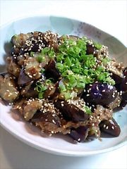 なすとツナのピリ辛みそ炒め♪ご飯が進むよの写真