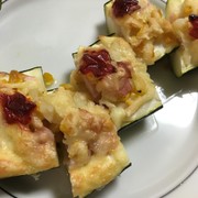 巨大ズッキーニの姿焼きの写真