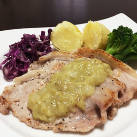 ルバーブソース〜豚肉や鶏肉に添えて〜