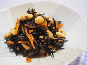 ☆話題入り☆大豆たっぷり♪ひじきの煮物♪