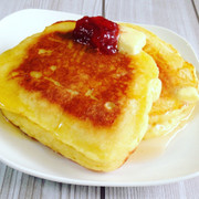 簡単!ふんわり厚めのホットケーキ♡の写真