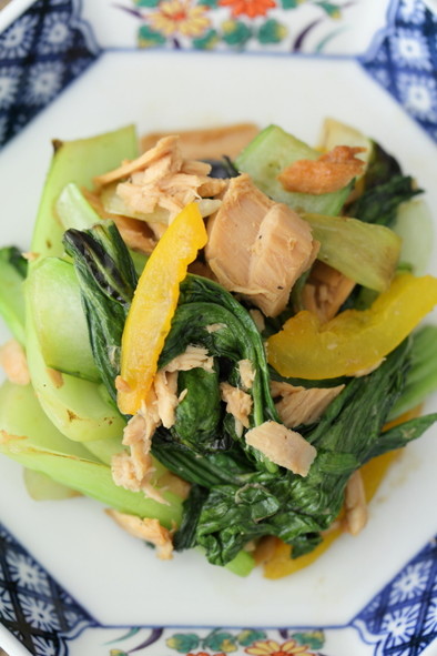 青梗菜とツナのごま風味ソイソースソテーの写真