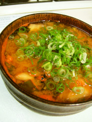 キムチの味噌汁の写真