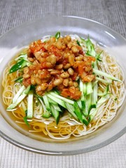 簡単!納豆キムチそうめんの写真