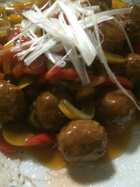 市販の中華肉団子野菜を入れアレンジ
