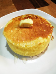 【サクッフワッ】な分厚いホットケーキの写真