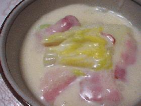 暖まるね♪白菜とベーコンのクリーム煮