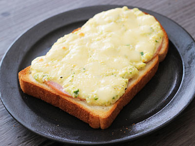 朝食に　ハムとタルタルのチーズトーストの画像