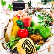 お弁当に、のり入りぐるぐる模様の卵焼きの写真