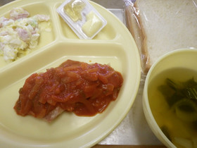 カフェ風チキンのトマト煮