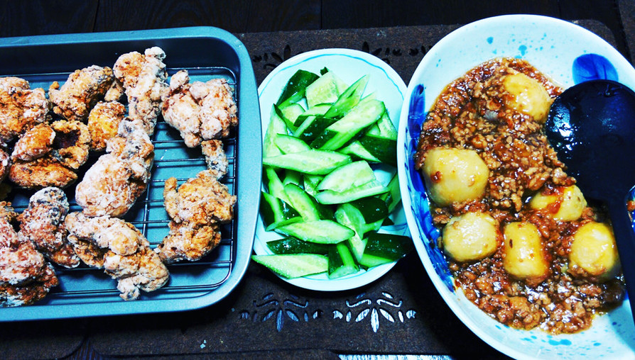 鶏ひき肉と里芋の煮物の画像