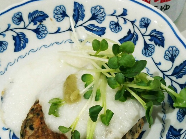 いわしのハンバーグ とろろ芋わさび添え レシピ 作り方 By おまたんｌａｂｏ クックパッド 簡単おいしいみんなのレシピが361万品