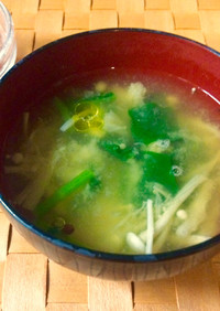 えのき茸と小松菜の味噌汁