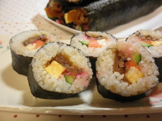太巻き寿司の画像