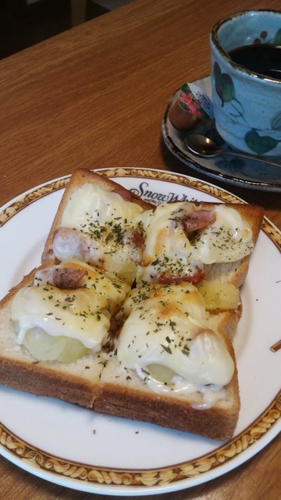 ジャーマンマヨチーズトーストの写真