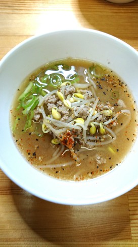 豆モヤシ♪節約☆味噌ラーメン風スープ