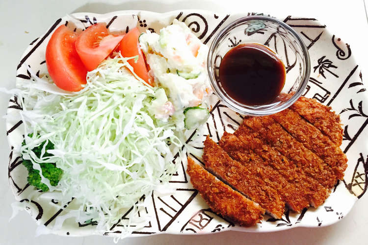 トンカツと付け合わせとオマケのかき揚げ レシピ 作り方 By Ykusa クックパッド 簡単おいしいみんなのレシピが355万品