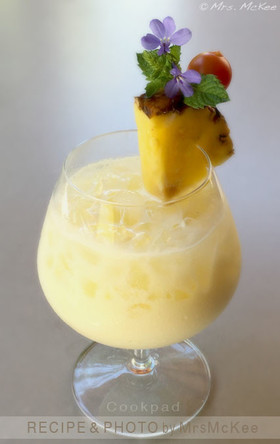 ブレンダーピニャコラーダのレシピ