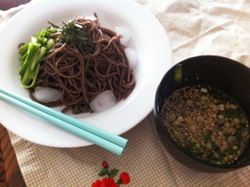簡単おいしい☆あげ玉ざるそば