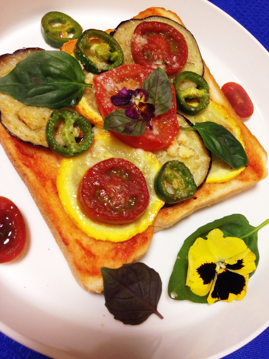 イタリアナス丸ズッキーニのピザ風トーストの画像