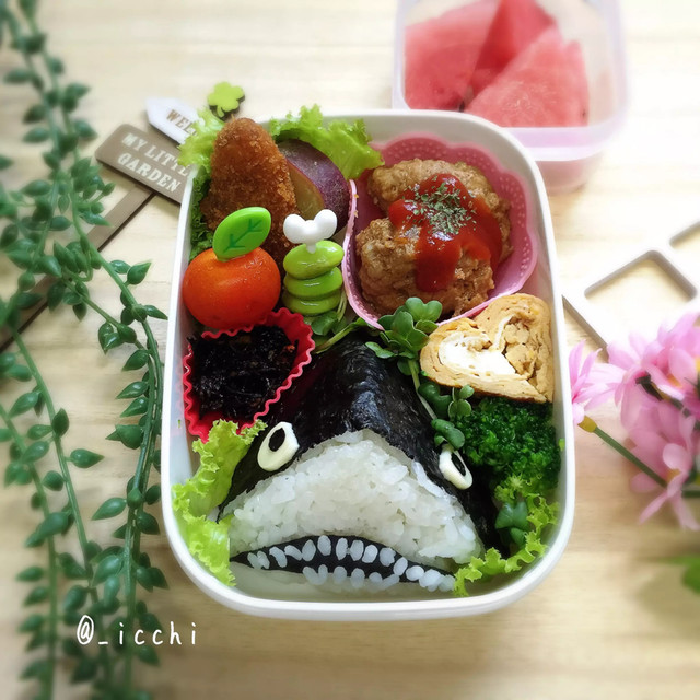 サメ ジョーズ のキャラ弁 レシピ 作り方 By いっちいicchi クックパッド