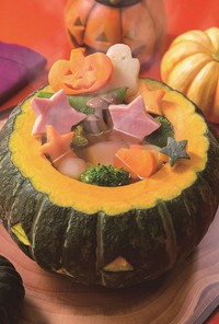 ハロウィンかぼちゃカップのポトフスープ