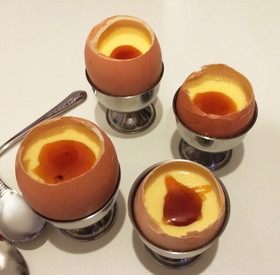 卵まるごとプリン