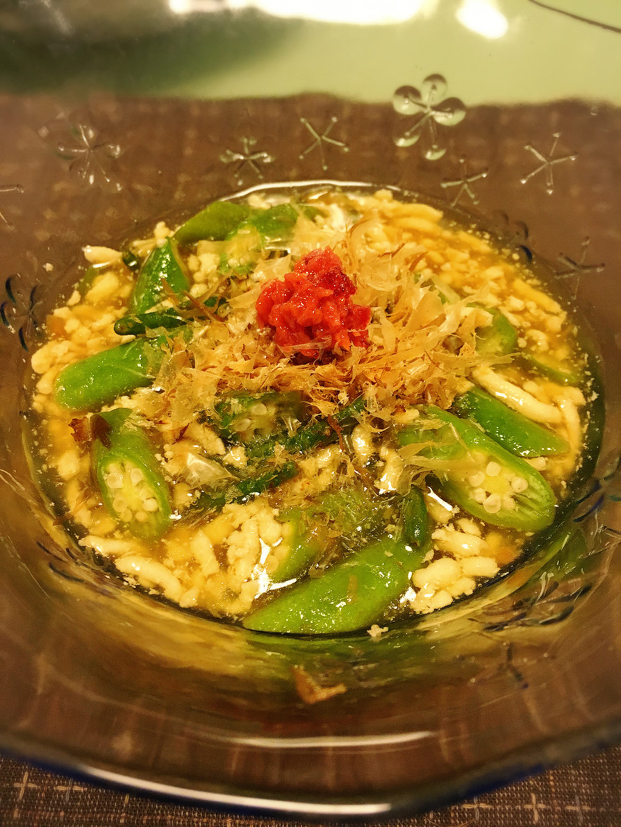オクラ鶏ミンチの麺つゆ梅煮の画像