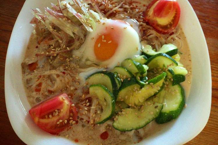 市販のごまだれで簡単ピリ辛ごまだれ素麺 レシピ 作り方 By ちえの美味しい物日記 クックパッド 簡単おいしいみんなのレシピが365万品