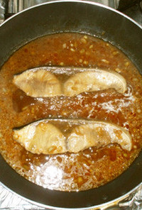 魚・ブリの簡単な甘辛煮♪ブリの照り焼き